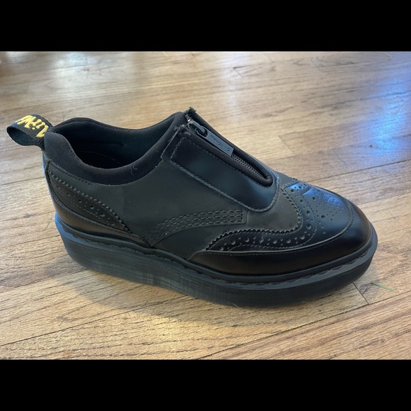 Resnik Dr. martens 